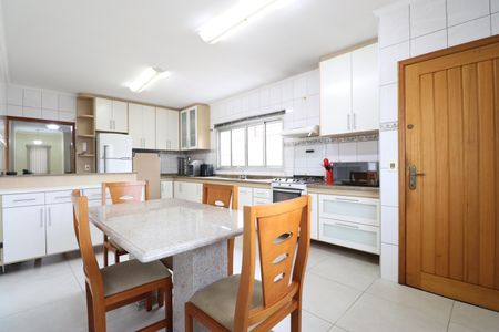 Casa à venda com 263m², 3 quartos e 4 vagasCozinha