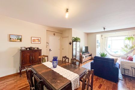 Apartamento para alugar com 107m², 3 quartos e 1 vagaSala