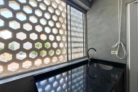 Apartamento para alugar com 107m², 3 quartos e 1 vagaÁrea de Serviço