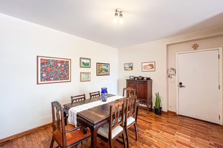 Apartamento para alugar com 107m², 3 quartos e 1 vagaSala