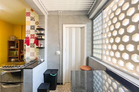 Apartamento para alugar com 107m², 3 quartos e 1 vagaÁrea de Serviço