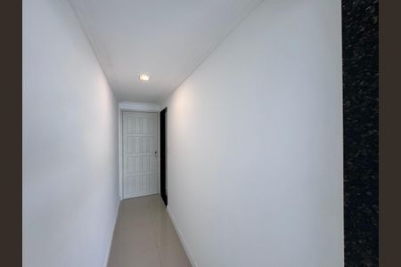 Corredor de apartamento à venda com 1 quarto, 50m² em Vargem Grande, Rio de Janeiro