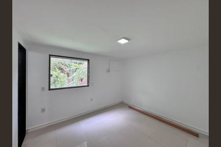 Suíte de apartamento à venda com 1 quarto, 50m² em Vargem Grande, Rio de Janeiro