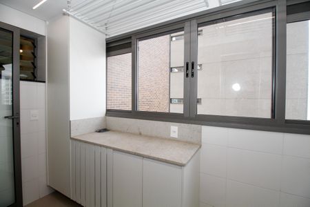 Apartamento à venda com 104m², 3 quartos e 2 vagas Apartamento à venda com 104m², 3 quartos e 2 vagasÁrea de Serviço