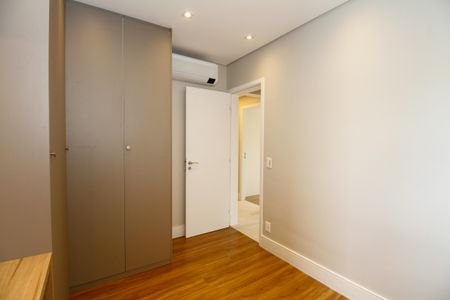 Apartamento à venda com 104m², 3 quartos e 2 vagas Apartamento à venda com 104m², 3 quartos e 2 vagasQuarto 2