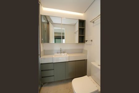 Apartamento à venda com 104m², 3 quartos e 2 vagas Apartamento à venda com 104m², 3 quartos e 2 vagasBanheiro da Suíte