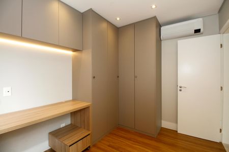 Apartamento à venda com 104m², 3 quartos e 2 vagas Apartamento à venda com 104m², 3 quartos e 2 vagasQuarto 2