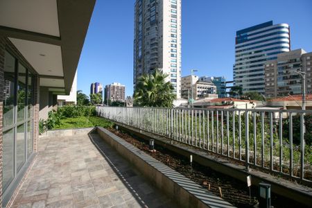 Apartamento à venda com 104m², 3 quartos e 2 vagas Apartamento à venda com 104m², 3 quartos e 2 vagasÁrea Comum - Horta Compartilhada