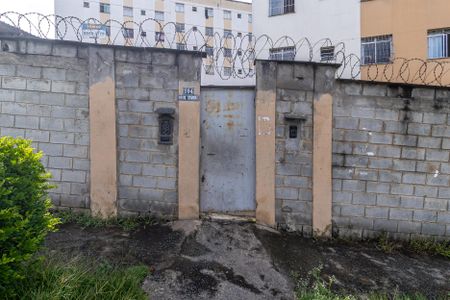 Casa para alugar com 55m², 2 quartos e 1 vagaFachada