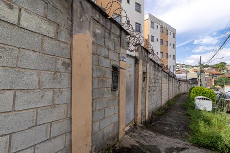 Casa para alugar com 55m², 2 quartos e 1 vagaFachada