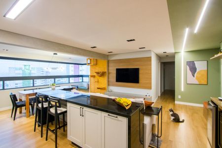 Sala de apartamento à venda com 3 quartos, 104m² em Vila Assunção, Santo André