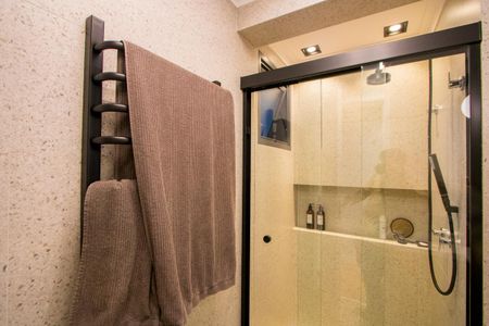 Apartamento à venda com 104m², 3 quartos e 2 vagas Apartamento à venda com 104m², 3 quartos e 2 vagasBanheiro social