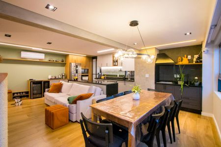 Apartamento à venda com 104m², 3 quartos e 2 vagas Apartamento à venda com 104m², 3 quartos e 2 vagasVaranda gourmet