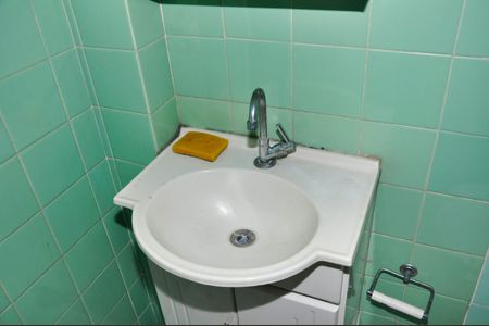 Apartamento para alugar com 79m², 2 quartos e 1 vagaDetalhe - Banheiro Social