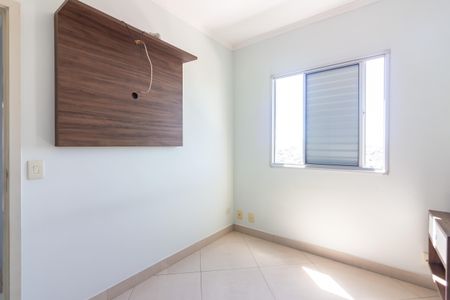 Quarto 1 de apartamento para alugar com 2 quartos, 50m² em Bussocaba, Osasco