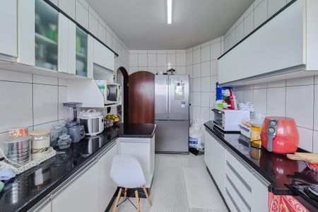 Apartamento à venda com 380m², 4 quartos e 3 vagasCozinha - Armários