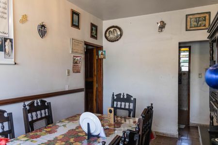 Casa à venda com 297m², 3 quartos e 1 vaga Casa à venda com 297m², 3 quartos e 1 vagaCopa