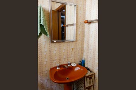 Casa à venda com 150m², 3 quartos e 3 vagas Casa à venda com 150m², 3 quartos e 3 vagasBanheiro