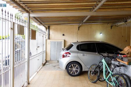 Casa à venda com 150m², 3 quartos e 3 vagas Casa à venda com 150m², 3 quartos e 3 vagasGaragem