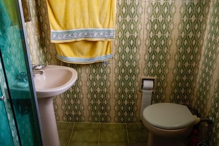 Casa à venda com 150m², 3 quartos e 3 vagas Casa à venda com 150m², 3 quartos e 3 vagasBanheiro da Suíte 2