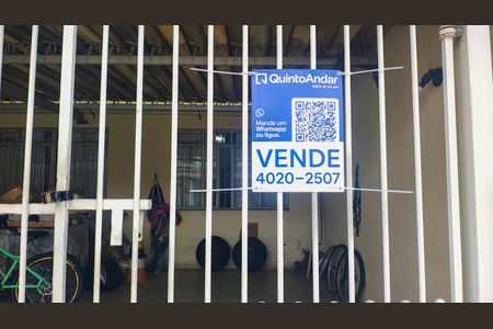 Casa à venda com 150m², 3 quartos e 3 vagas Casa à venda com 150m², 3 quartos e 3 vagasplaca