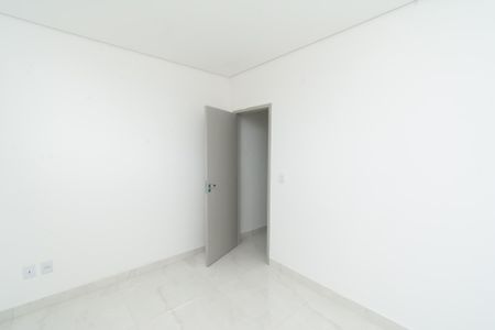 Quarto 2 de casa para alugar com 2 quartos, 43m² em Novo Eldorado, Contagem