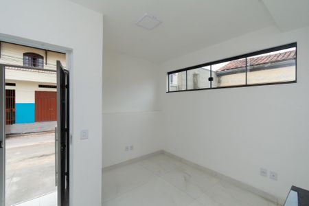 Sala de casa para alugar com 2 quartos, 43m² em Novo Eldorado, Contagem