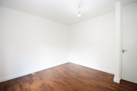 Casa à venda com 417m², 4 quartos e 4 vagas Casa à venda com 417m², 4 quartos e 4 vagassuite 3