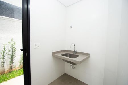 Casa à venda com 417m², 4 quartos e 4 vagas Casa à venda com 417m², 4 quartos e 4 vagasÁrea de Serviço