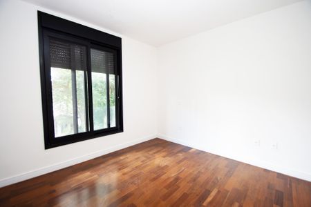 Casa à venda com 417m², 4 quartos e 4 vagas Casa à venda com 417m², 4 quartos e 4 vagassuite 3