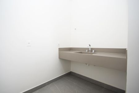 Casa à venda com 417m², 4 quartos e 4 vagas Casa à venda com 417m², 4 quartos e 4 vagasbanheiro suite 3