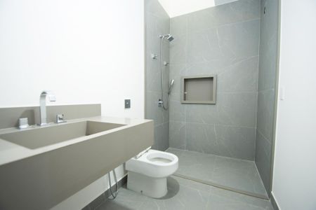 Casa à venda com 417m², 4 quartos e 4 vagas Casa à venda com 417m², 4 quartos e 4 vagasbanheiro suite 4