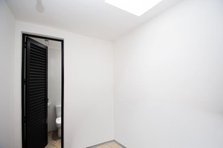 Casa à venda com 417m², 4 quartos e 4 vagas Casa à venda com 417m², 4 quartos e 4 vagasquarto de serviço