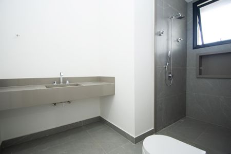 Casa à venda com 417m², 4 quartos e 4 vagas Casa à venda com 417m², 4 quartos e 4 vagasbanheiro suite 3