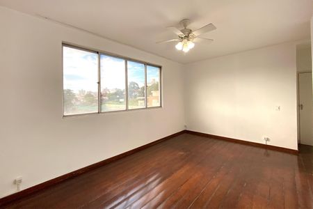 Sala de apartamento para alugar com 3 quartos, 80m² em Sagrada Família, Belo Horizonte