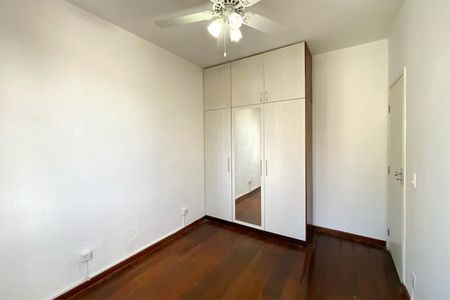 Quarto 1 de apartamento para alugar com 3 quartos, 80m² em Sagrada Família, Belo Horizonte