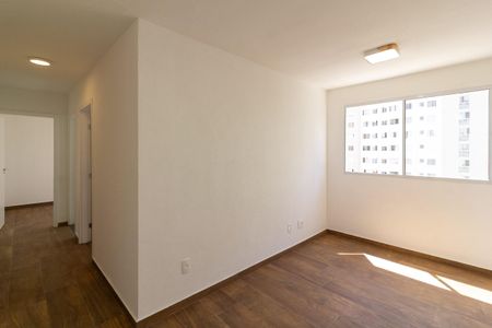 Sala de apartamento à venda com 2 quartos, 44m² em Usina Piratininga, São Paulo