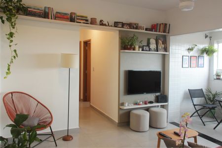 Sala de apartamento para alugar com 2 quartos, 55m² em Marapé, Santos