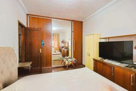 Casa para alugar com 365m², 4 quartos e 4 vagas