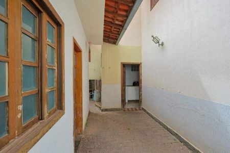 Casa para alugar com 365m², 4 quartos e 4 vagas