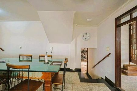 Casa para alugar com 4 quartos, 365m² em Anchieta, Belo Horizonte