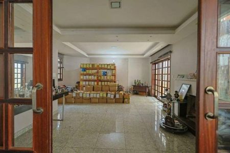 Casa para alugar com 4 quartos, 365m² em Anchieta, Belo Horizonte