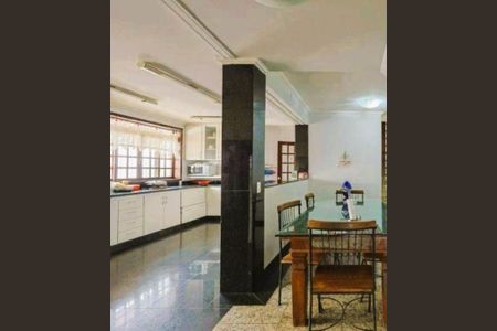 Casa para alugar com 4 quartos, 365m² em Anchieta, Belo Horizonte