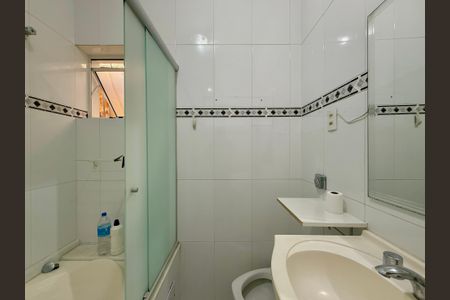 Casa à venda com 200m², 4 quartos e 1 vagaBanheiro Social  