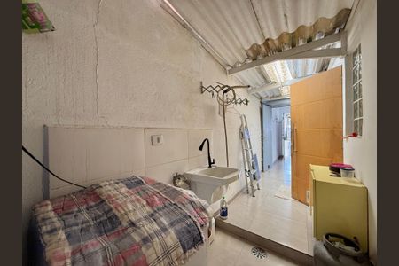 Casa à venda com 200m², 4 quartos e 1 vagaÁrea de Serviço