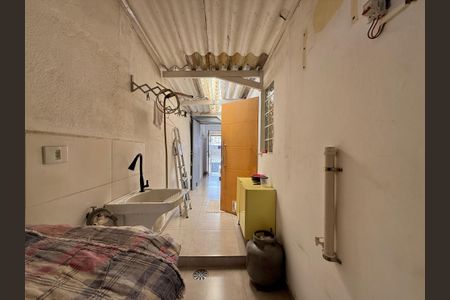 Casa à venda com 200m², 4 quartos e 1 vagaÁrea de Serviço