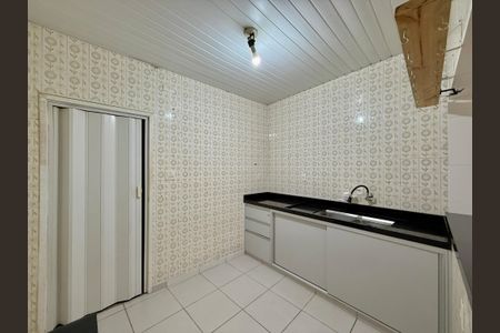 Casa à venda com 200m², 4 quartos e 1 vagaCozinha 