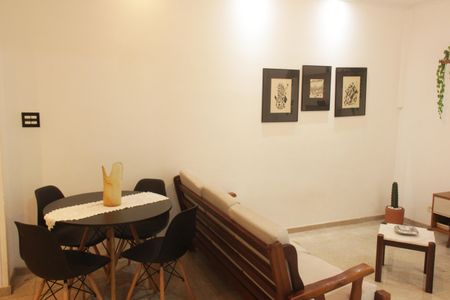 Sala de apartamento para alugar com 1 quarto, 42m² em José Menino, Santos