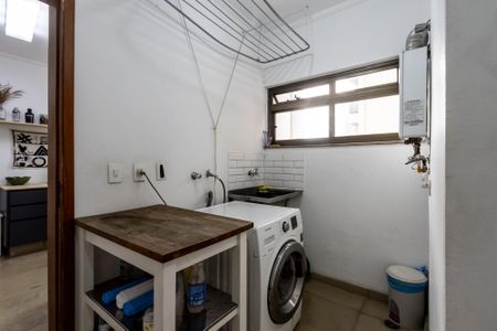 Apartamento à venda com 125m², 2 quartos e 2 vagasÁrea de Serviço