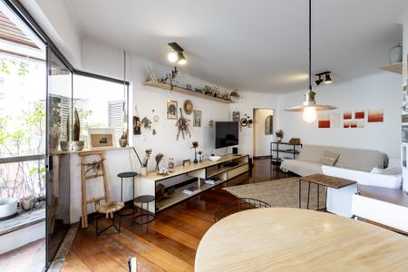 Apartamento à venda com 125m², 2 quartos e 2 vagasSala